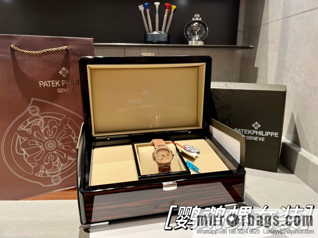 Batafile Nautilus 7010R Swiss Quartz Crocodile Leather