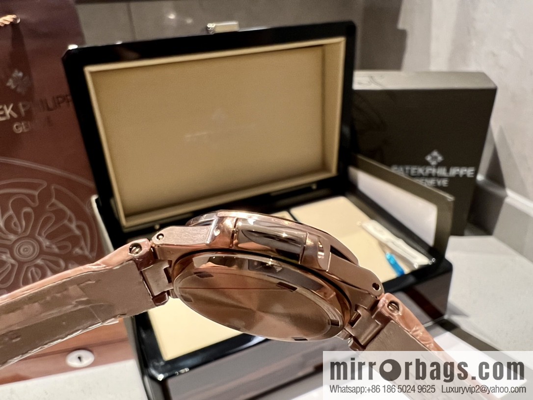 Batafile Nautilus 7010R Swiss Quartz Crocodile Leather