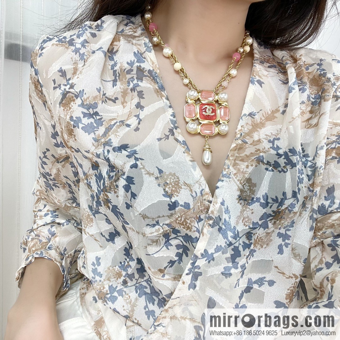 New ☑️ Chanel double c colored pearl double necklace