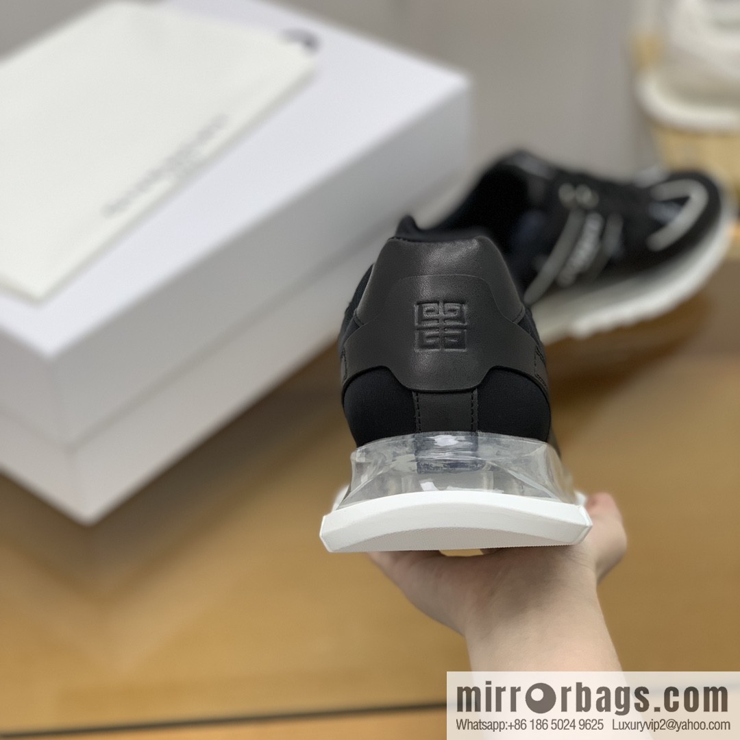 GIVENCHY Givenchy, made of leather, iconic metal buckle 4 G pattern New men's sports Casual Shoes