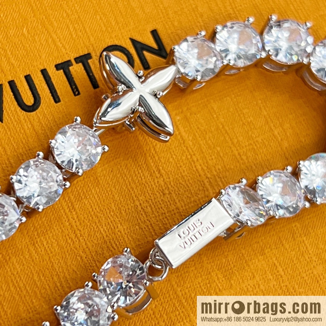 Louis Vuitton Louis Vuitton lv couple diamond bracelet