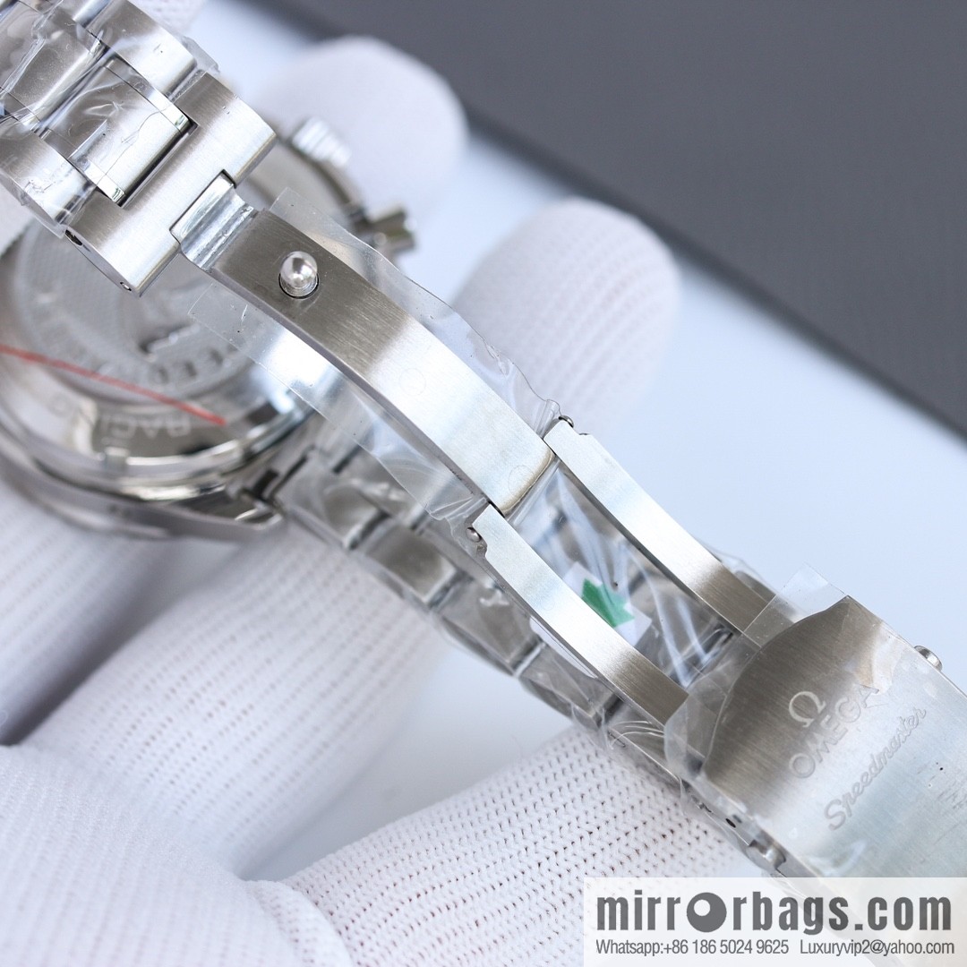 Omega Speedmaster Series 32.40.50.06 Multifunction Chronograph Watch