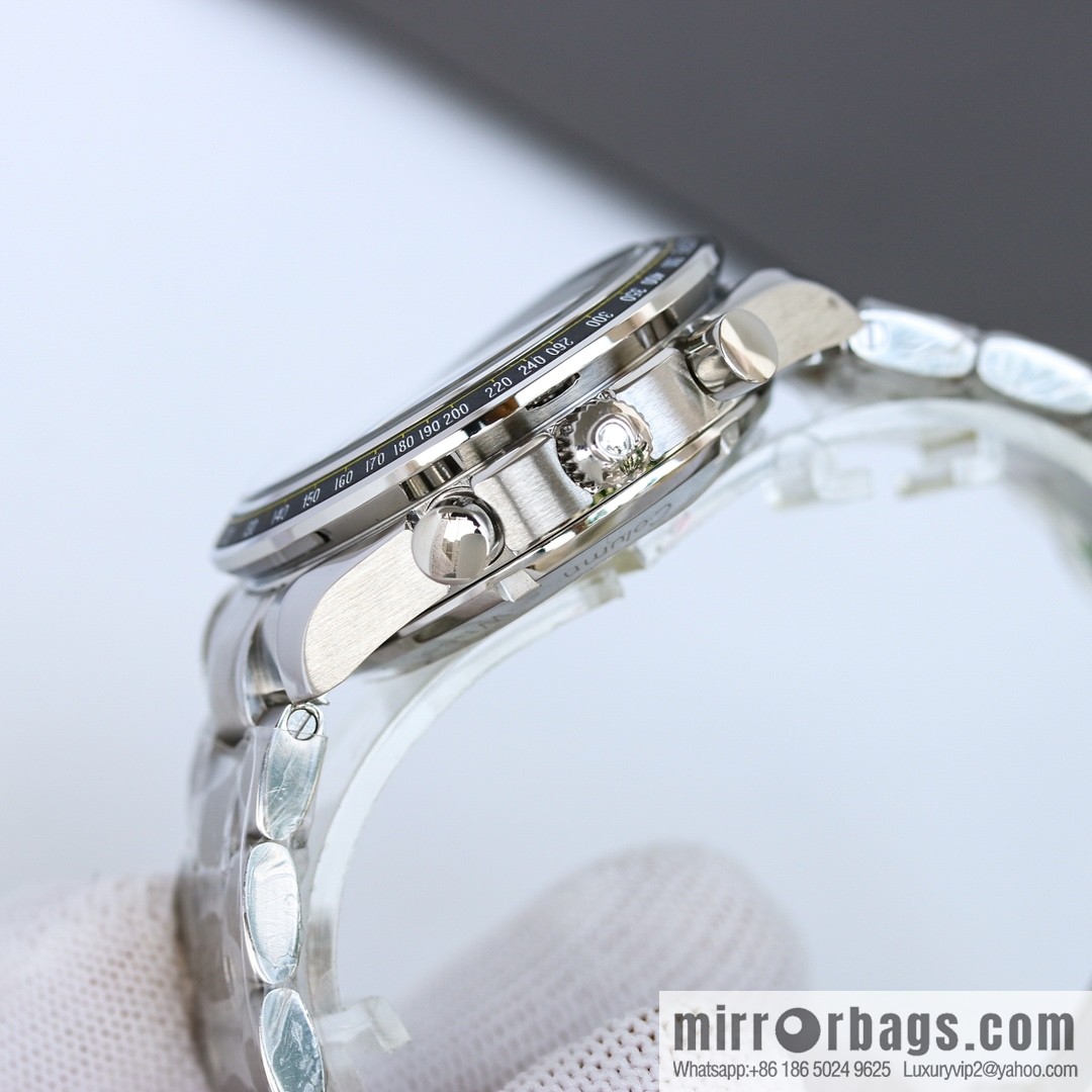 Omega Speedmaster Series 32.40.50.06 Multifunction Chronograph Watch