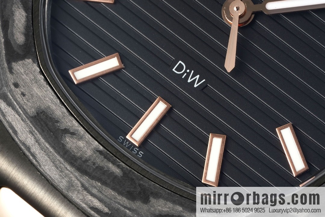 [PATEK PHILIPPE Nautilus 5711 DiW] The aesthetic presentation of carbon fiber, DiW gives the Nautilus 5711 watch