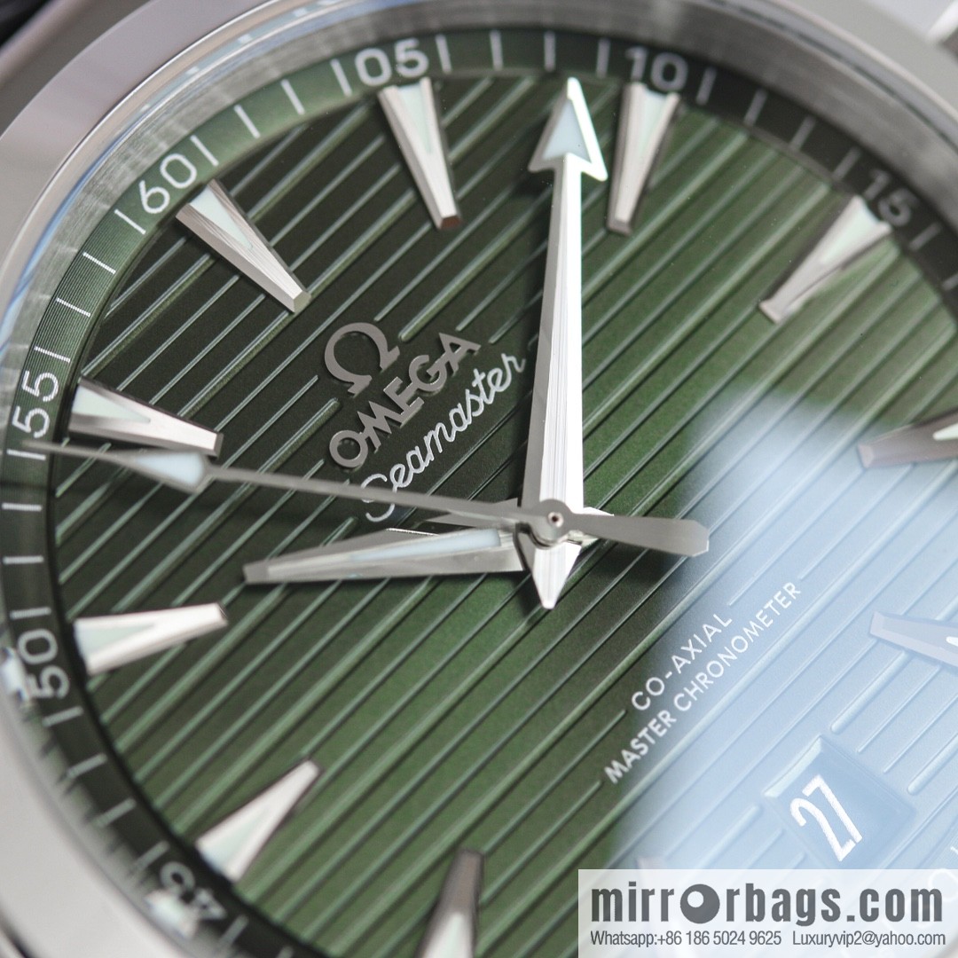 Seahorse 150m Aqua Terra Observatory 41mm 1: Market Exclusive Natural Tape