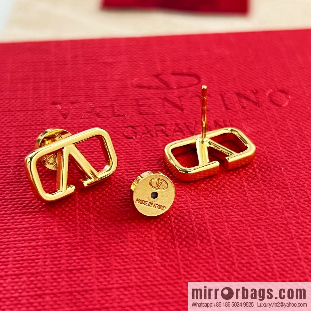 New ☑️ Valentino gold earrings