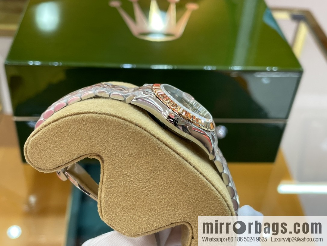 Top quality, highest quality, log 28mm