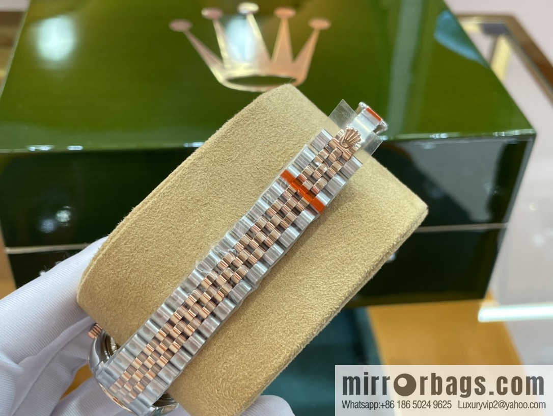 Top quality, highest quality, log 28mm