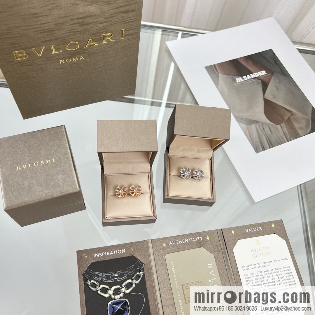 BVLGARI Bulgari series, four-leaf clover stud earrings