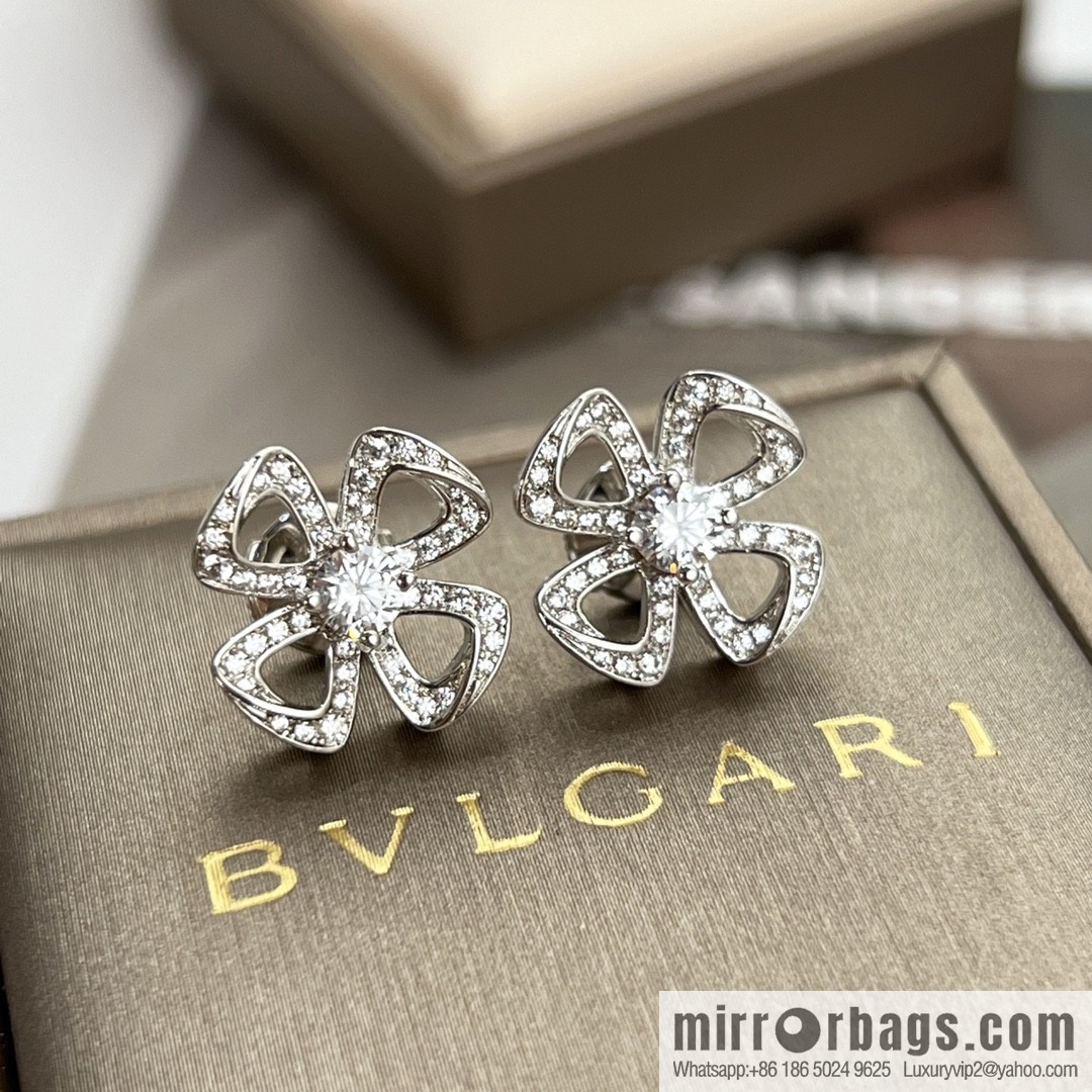 BVLGARI Bulgari series, four-leaf clover stud earrings
