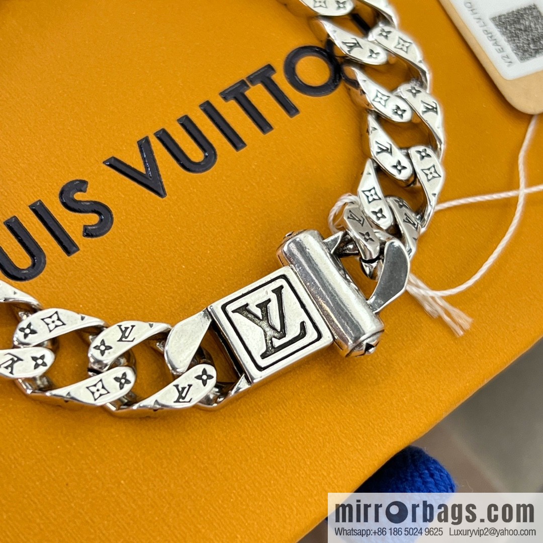 Louis Vuitton Louis Vuitton lv bracelet