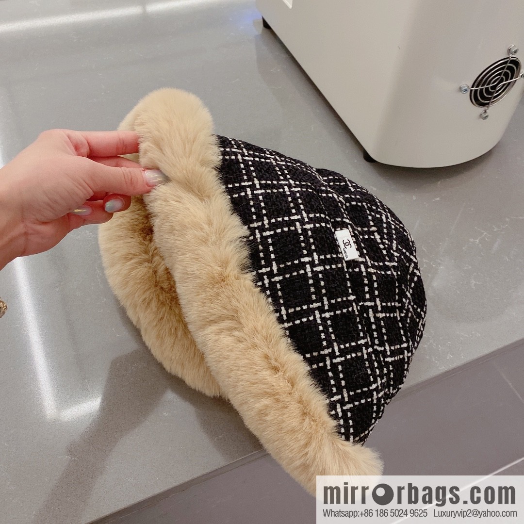 Chanel Chanel autumn and winter new plaid bucket hat