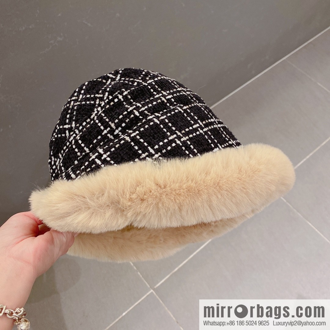 Chanel Chanel autumn and winter new plaid bucket hat