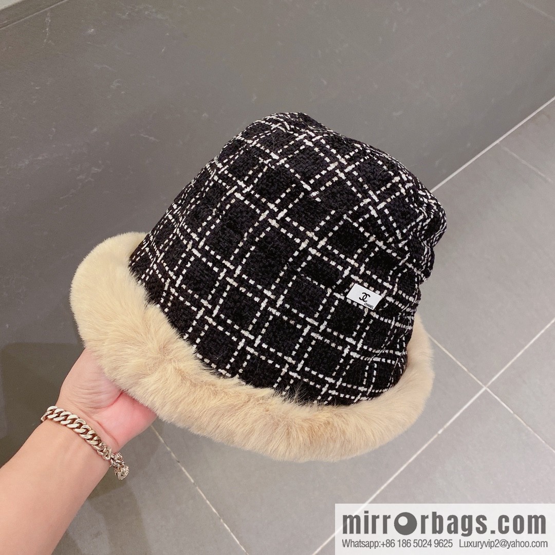 Chanel Chanel autumn and winter new plaid bucket hat