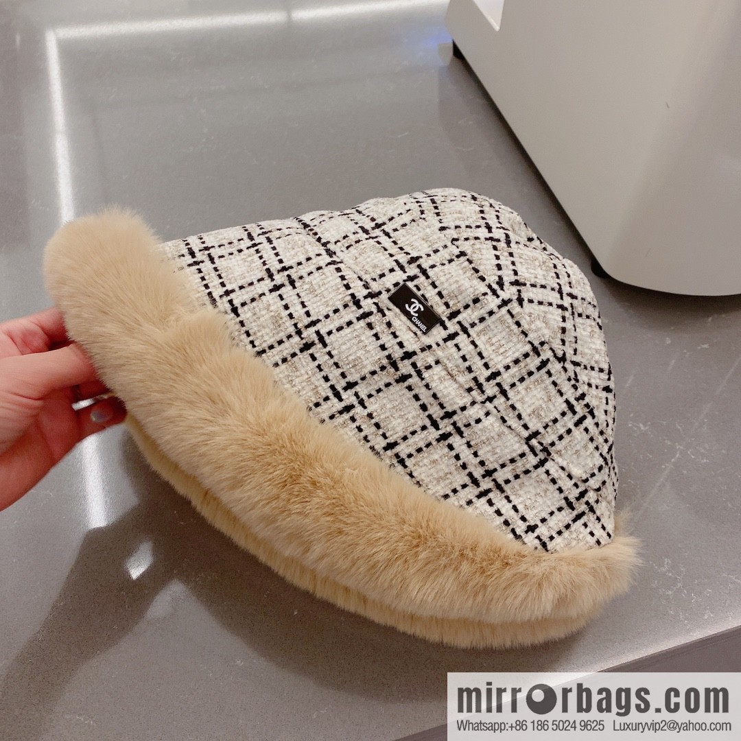 Chanel Chanel autumn and winter new plaid bucket hat