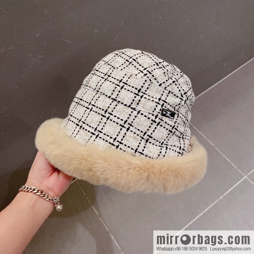 Chanel Chanel autumn and winter new plaid bucket hat