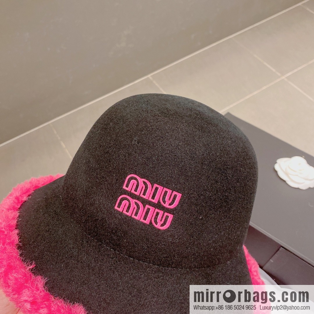 Miao Miao miumiu 2022 autumn and winter new wool top hat