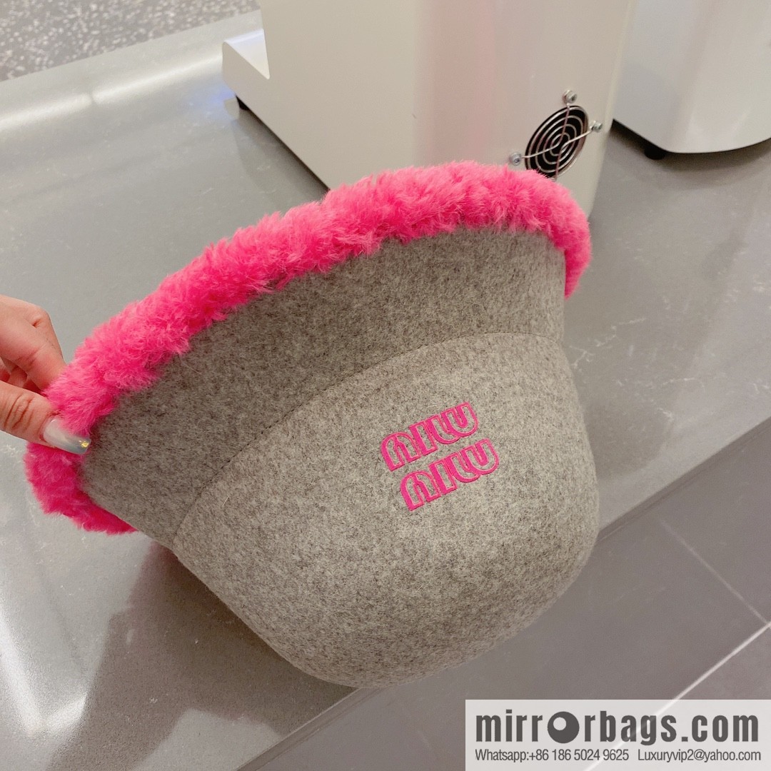 Miao Miao miumiu 2022 autumn and winter new wool top hat