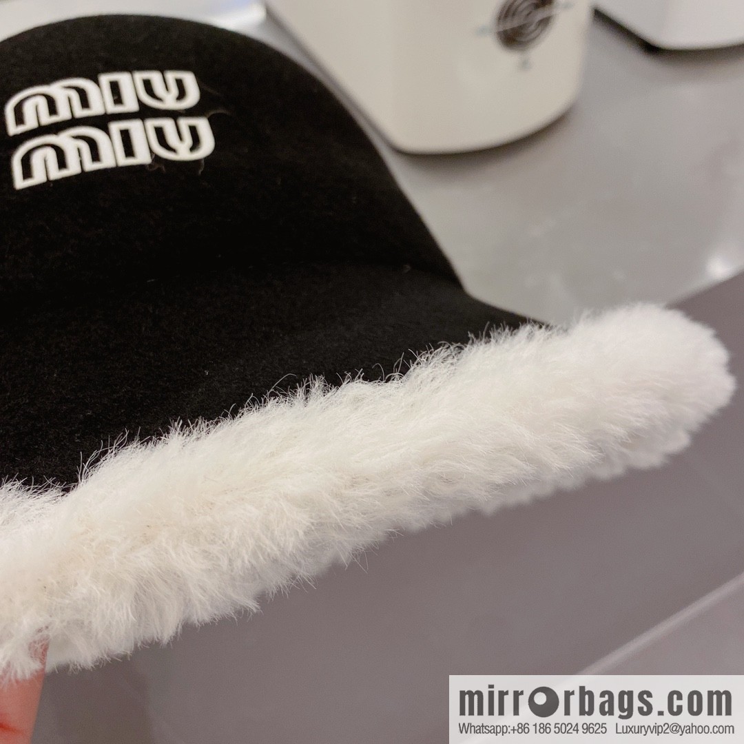 Miao Miao miumiu 2022 autumn and winter new wool top hat