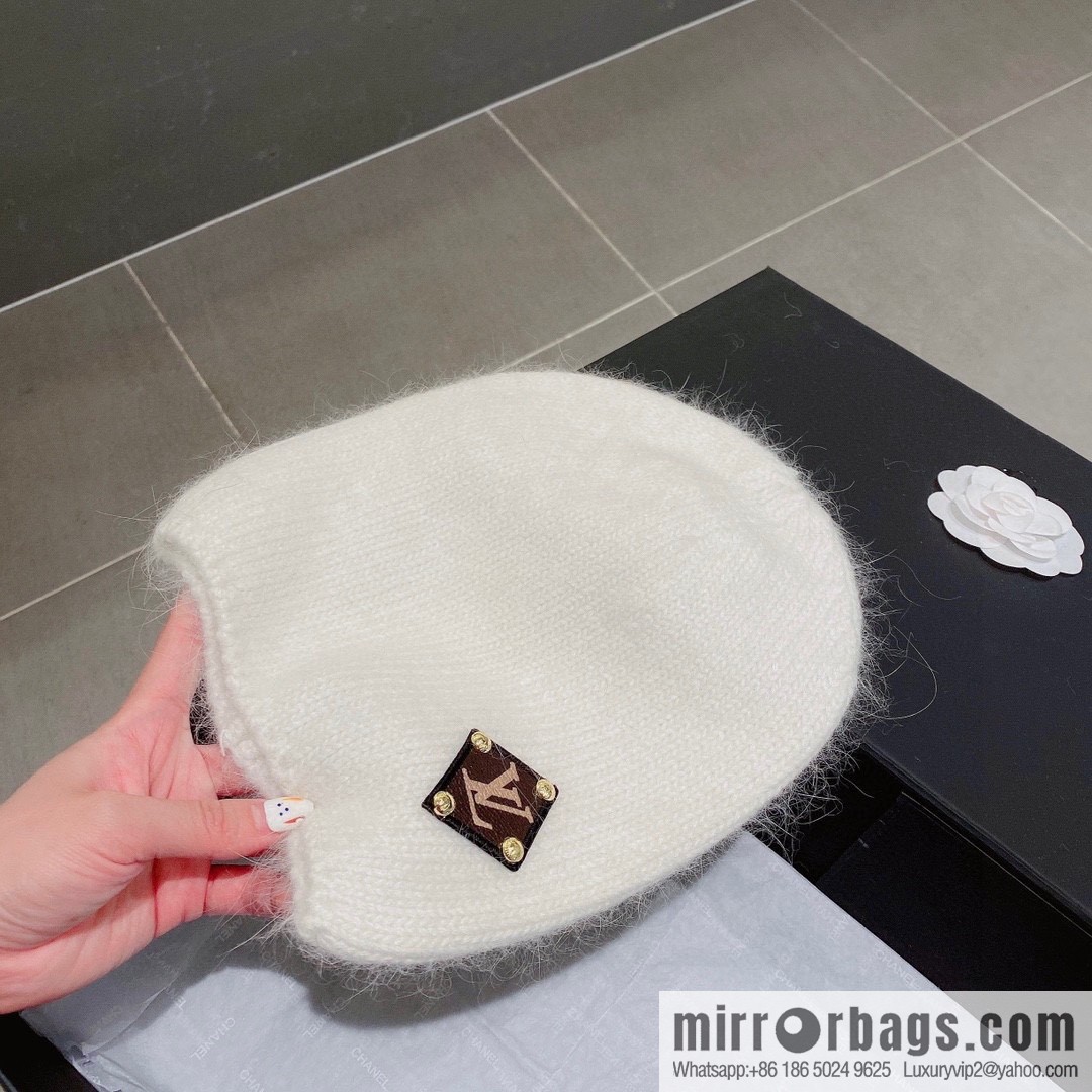 LV Louis Vuitton 2022 autumn and winter new wool knitted wool hat