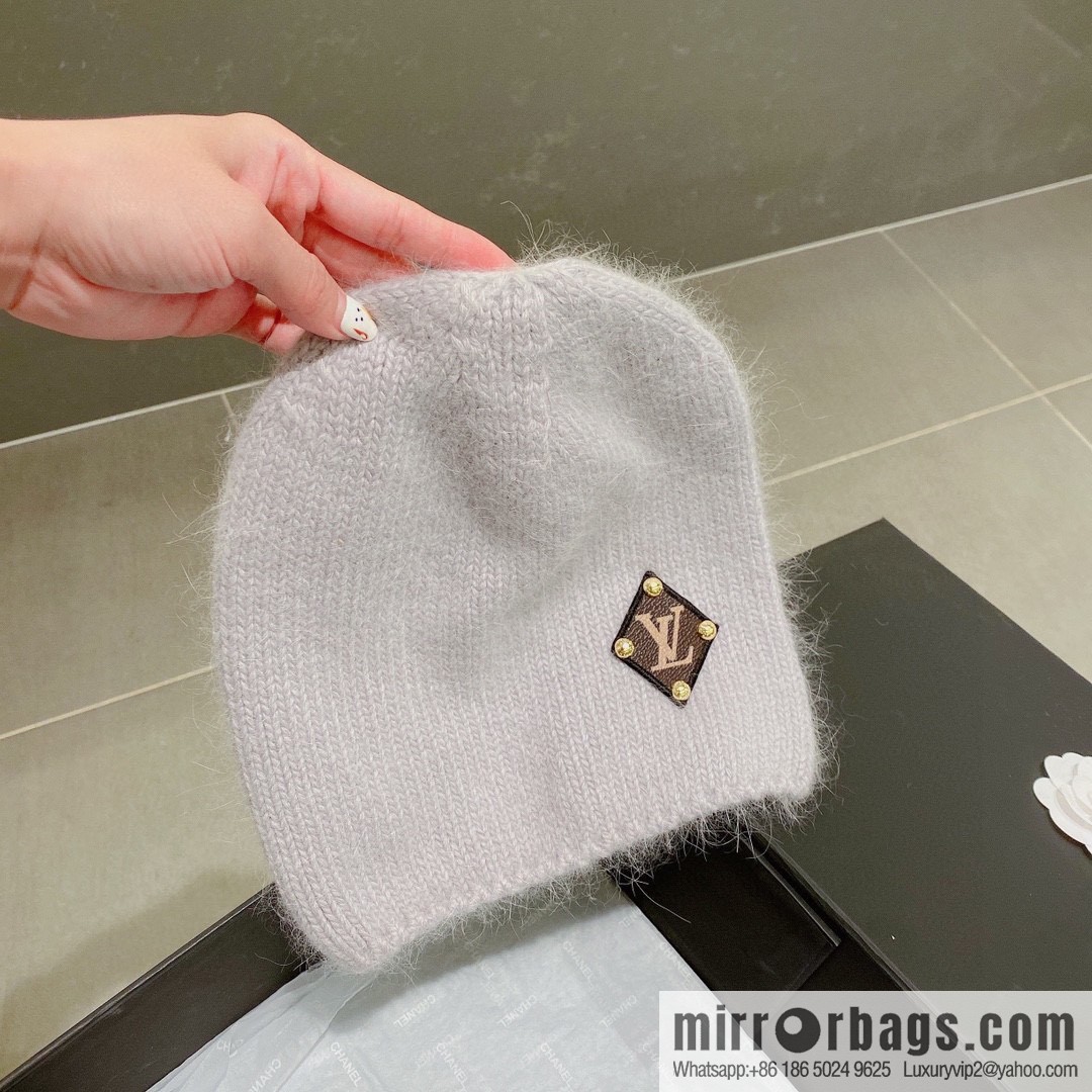 LV Louis Vuitton 2022 autumn and winter new wool knitted wool hat