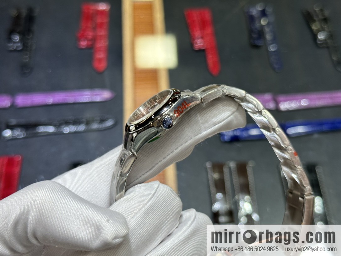 Rolex Women's Log 28MM Log Watch