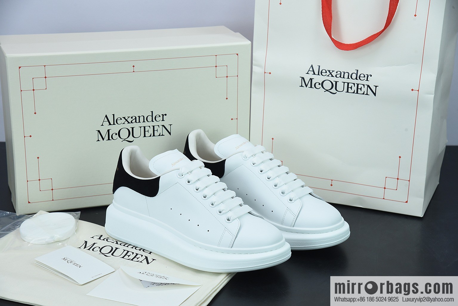 Alexander McQueen/Alexander McQueen, black leather tail muffin shoes, thick sole heightening white shoes 0Y3H6