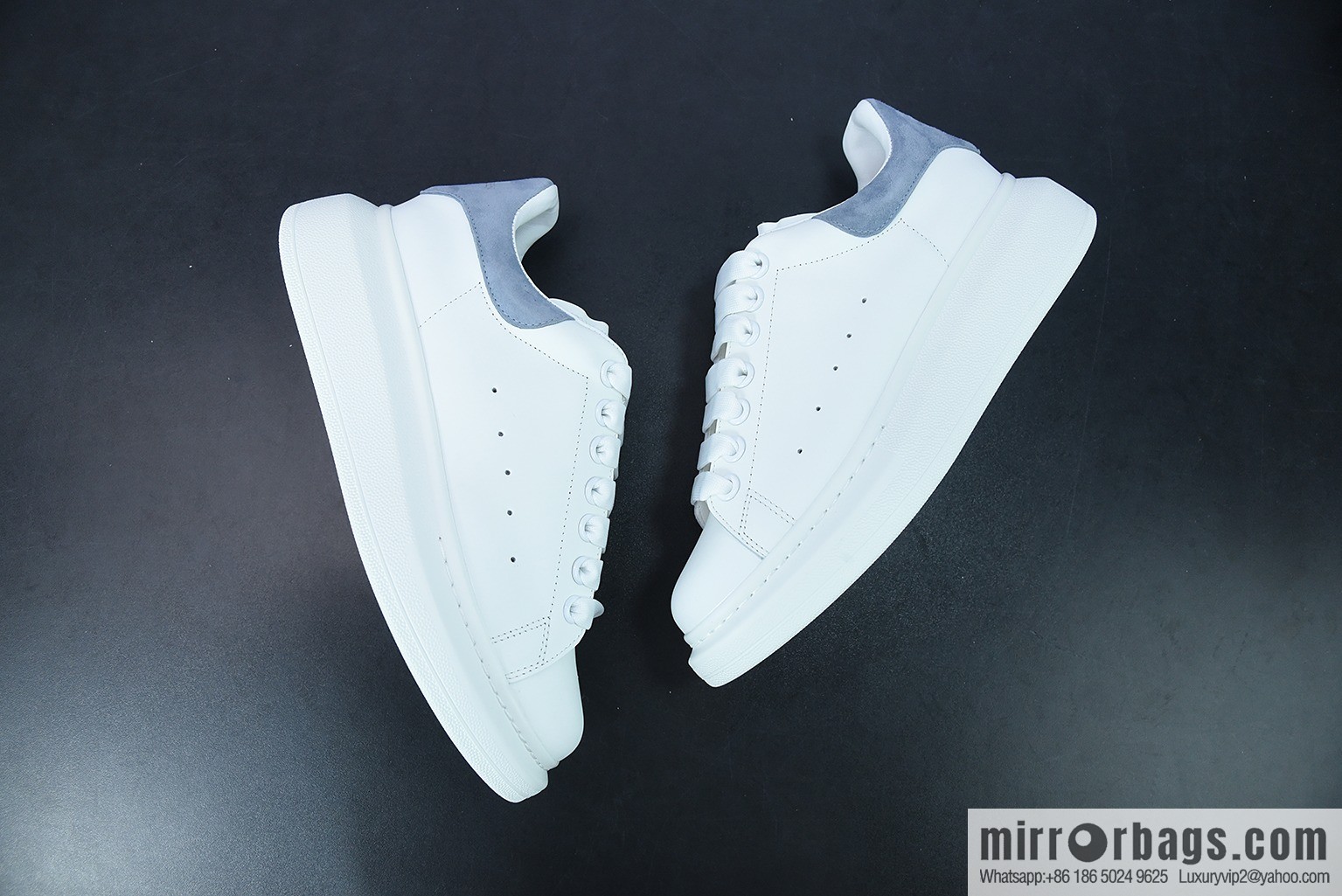 Alexander McQueen/Alexander McQueen, haze blue tail muffin shoes, thick sole heightening white shoes 0Y7H4