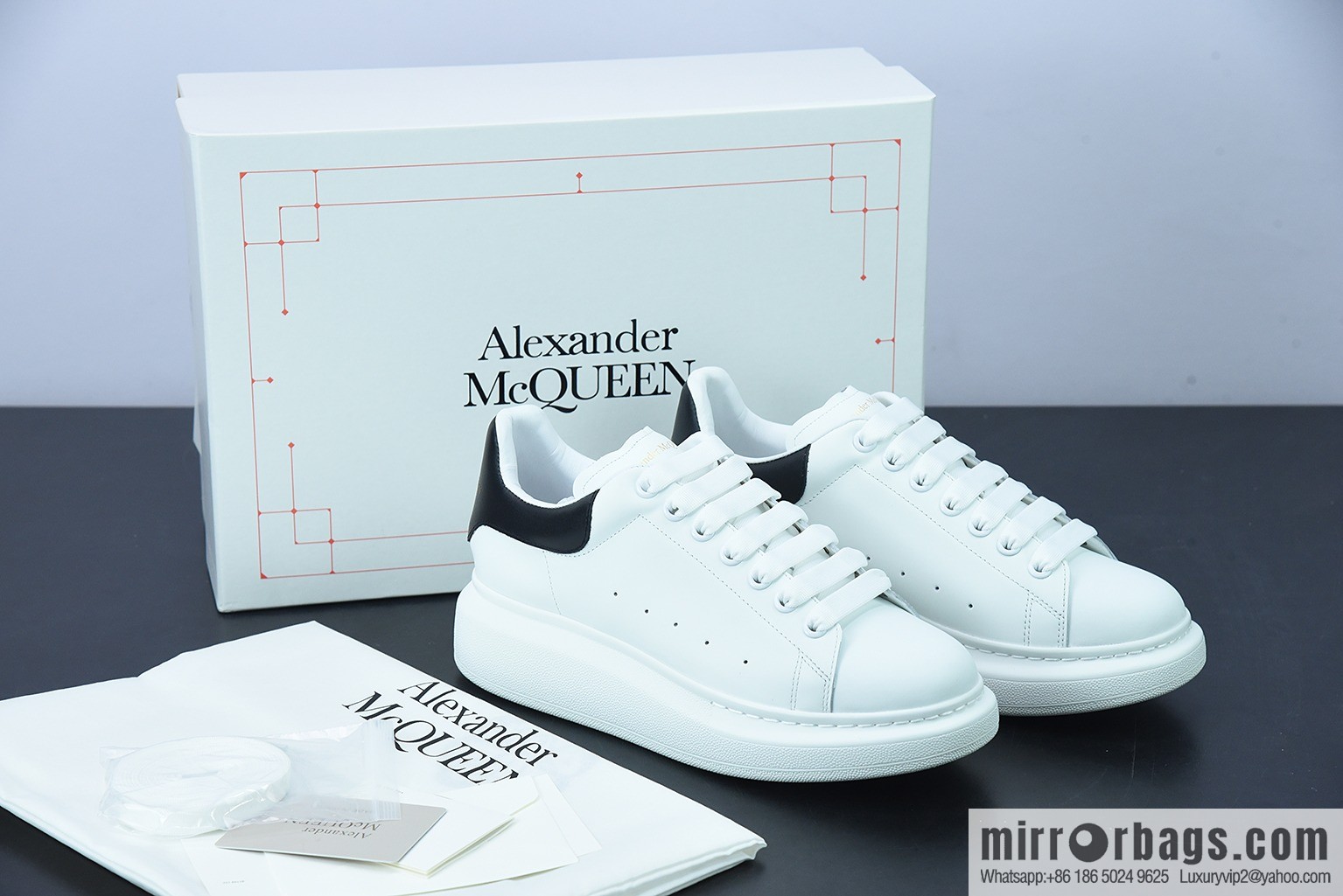Alexander McQueen/Alexander McQueen, black leather tail muffin shoes, thick sole heightening white shoes 0Y7H4