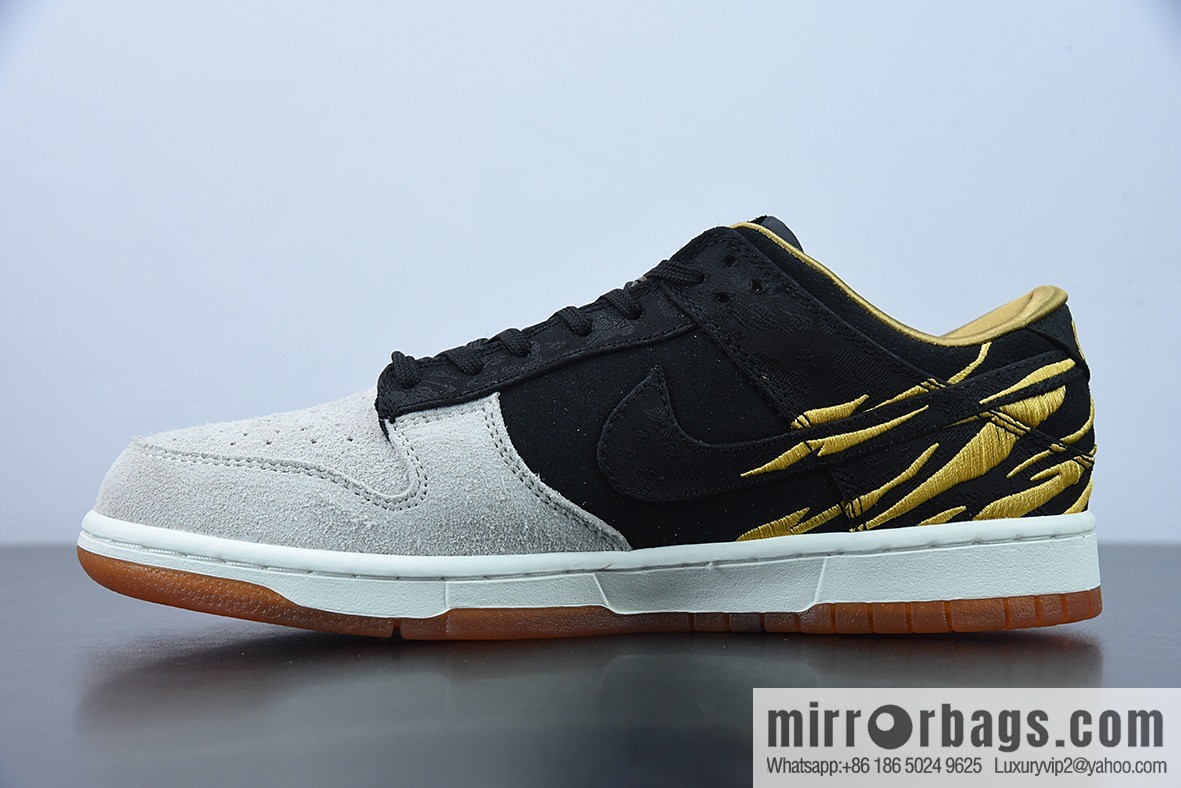 H03G5 pure original version Nk SB Dunk Low CNY Year of the Tiger black yellow tiger pattern SB dunk series Vintage low-top board shoes, item number: DQ5351-001