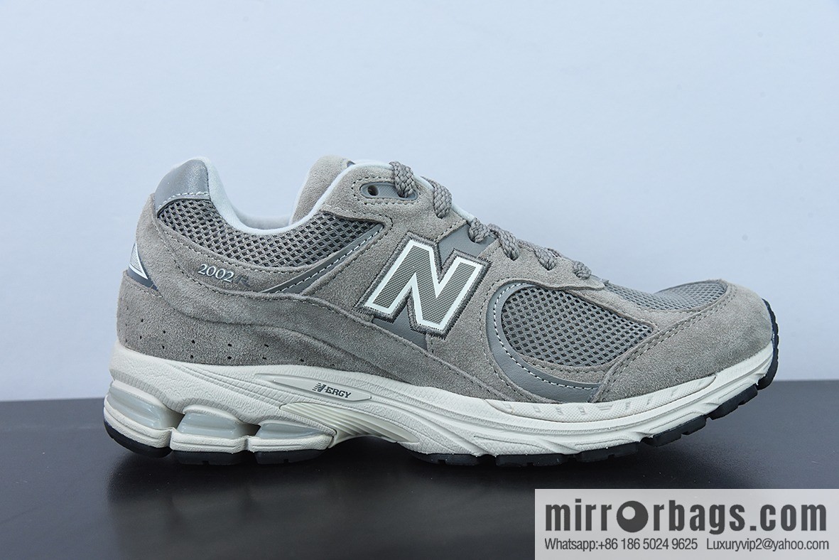 NB New Balance ML2002 series Vintage Daddy style casual sports jogging shoes L07J4