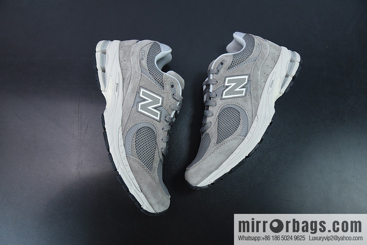 NB New Balance ML2002 series Vintage Daddy style casual sports jogging shoes L07J4
