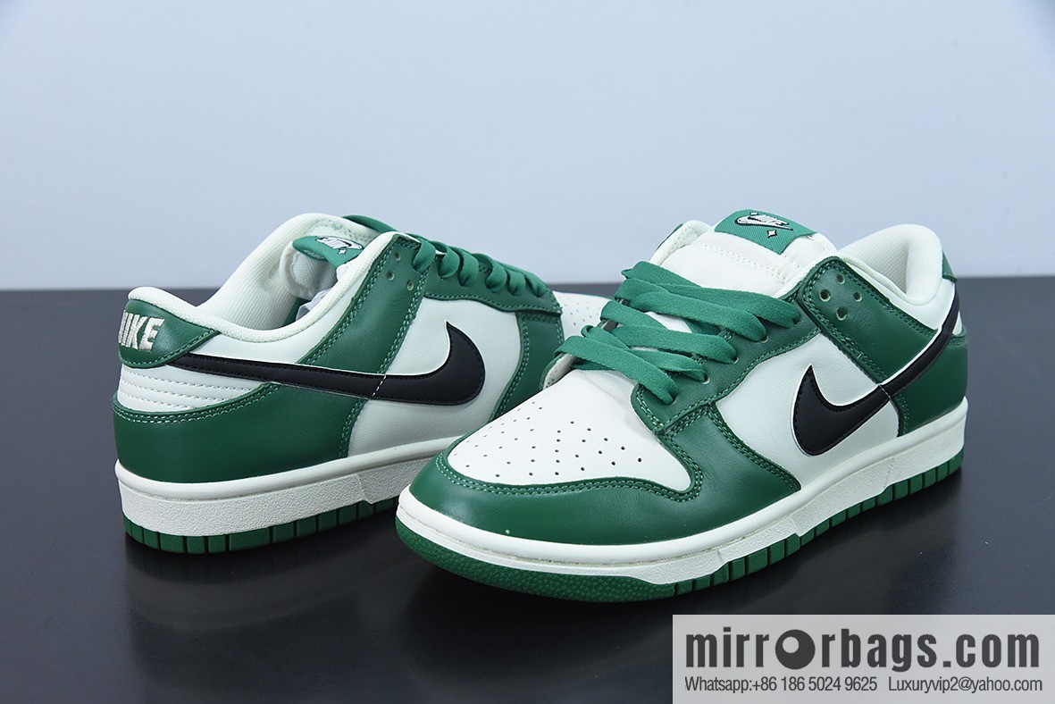 H03N4 Nike SB Dunk Low black hook, green and white low-top sports running shoes SKU: DR9654-100