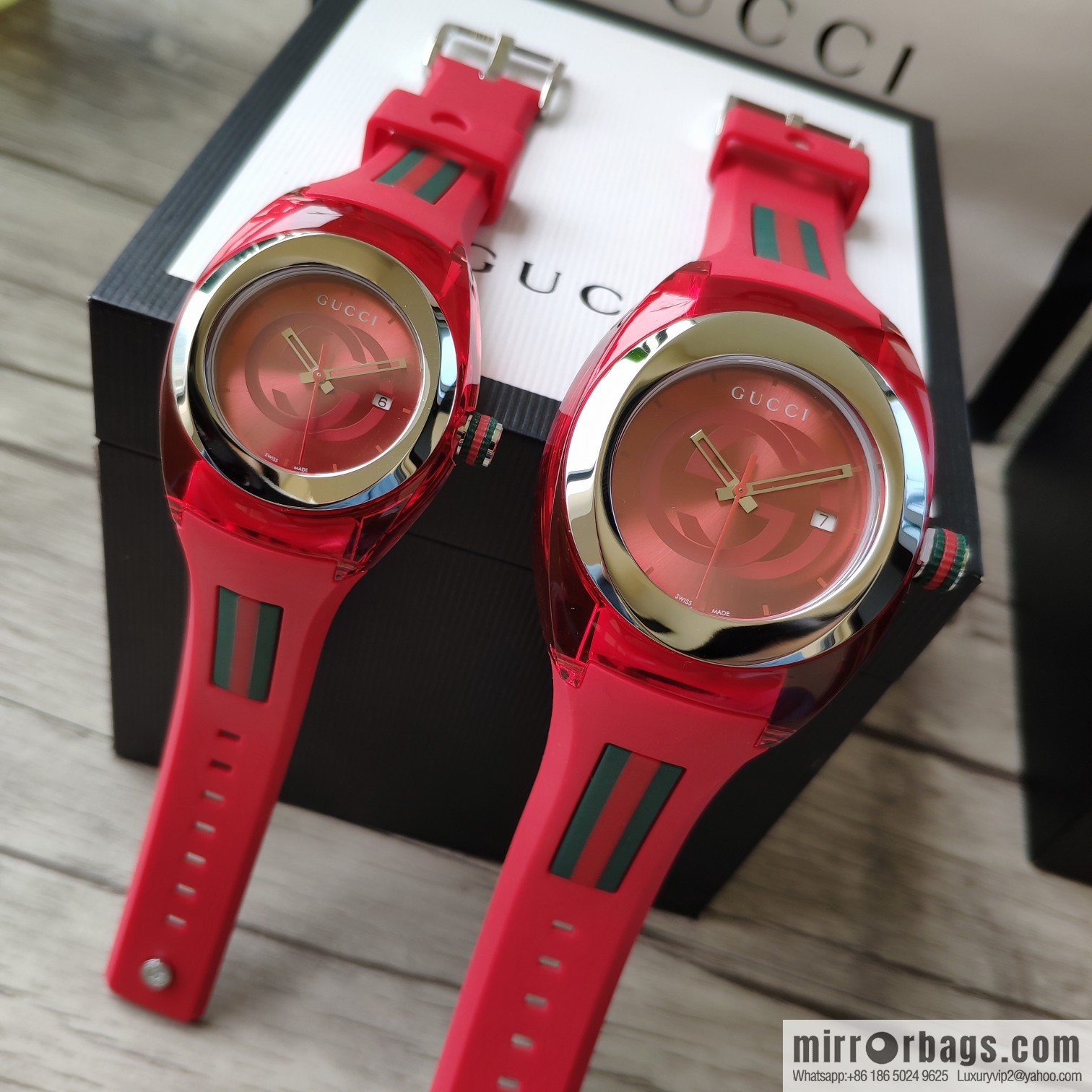 Gucci SYNC couple transparent quartz watch