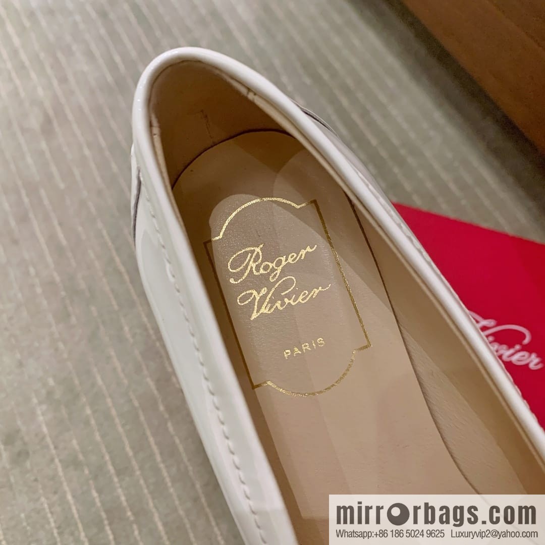 Roger Vivieri high-end water-plated RV buckle women's leather shoes