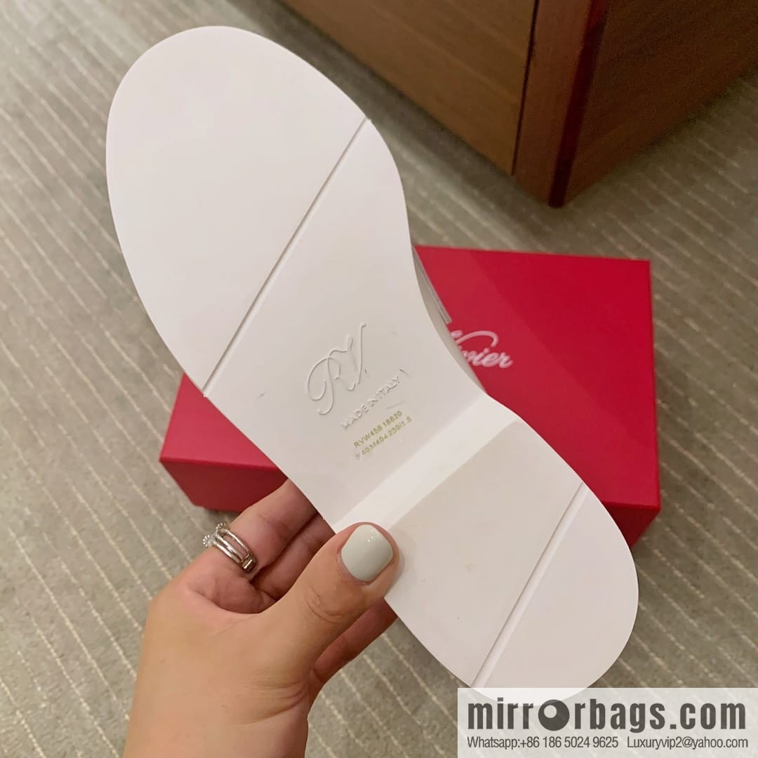 Roger Vivieri high-end water-plated RV buckle women's leather shoes