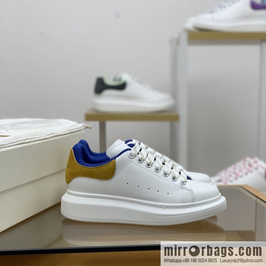 Alexander McQueen, Unisex sneakers made of calfskin