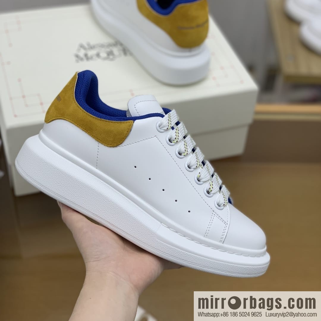 Alexander McQueen, Unisex sneakers made of calfskin