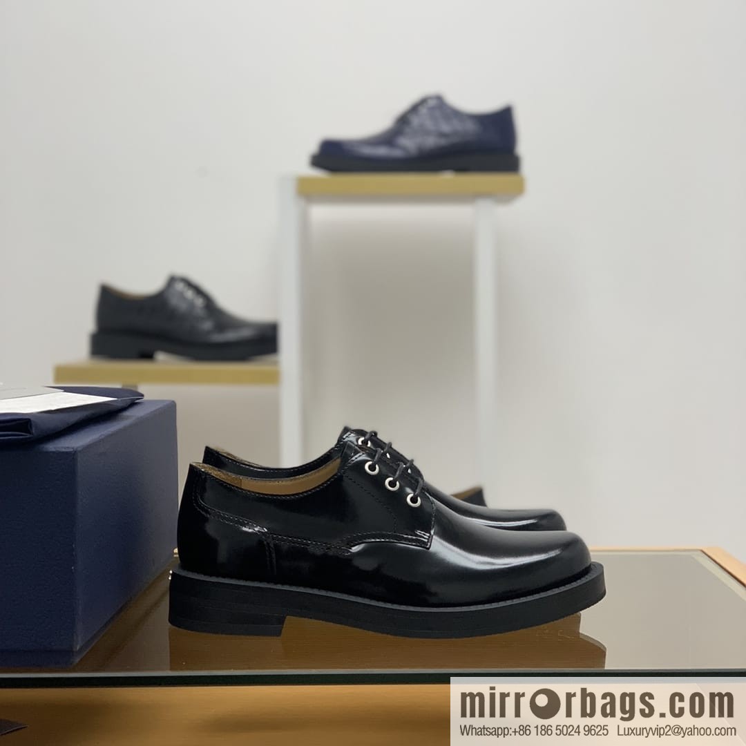 Dior selected leather made men's derby shoes