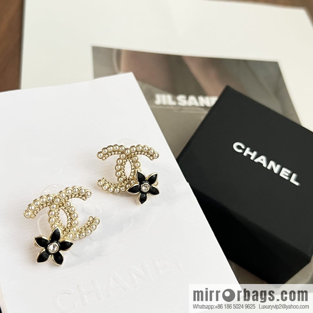 New Chanel c1 double c pearl black camellia stud earrings
