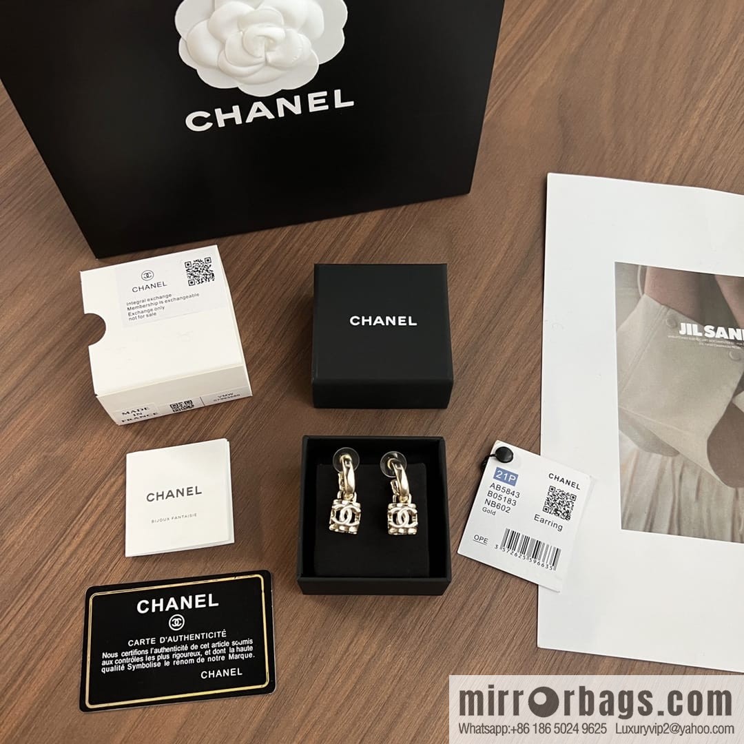 New Chanel c2 double c square stud earrings