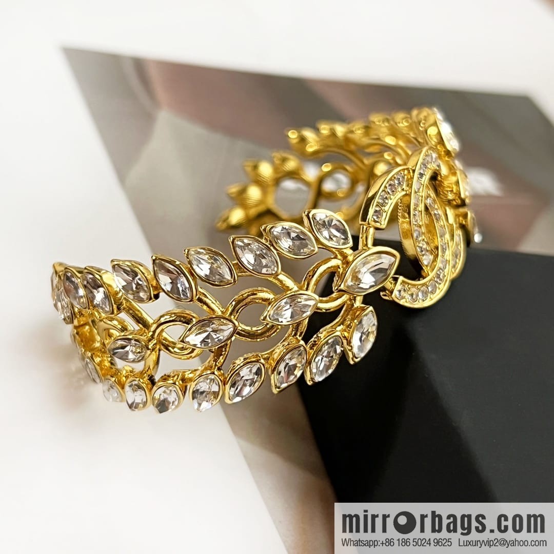 New ☑️ Chanel gold double c wheat ear horse eye opening bracelet bracelet