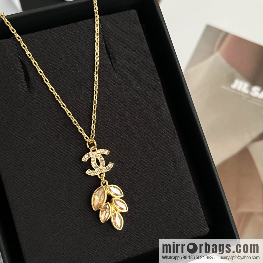 New ☑️ Chanel double c wheat ear gold leaf necklace