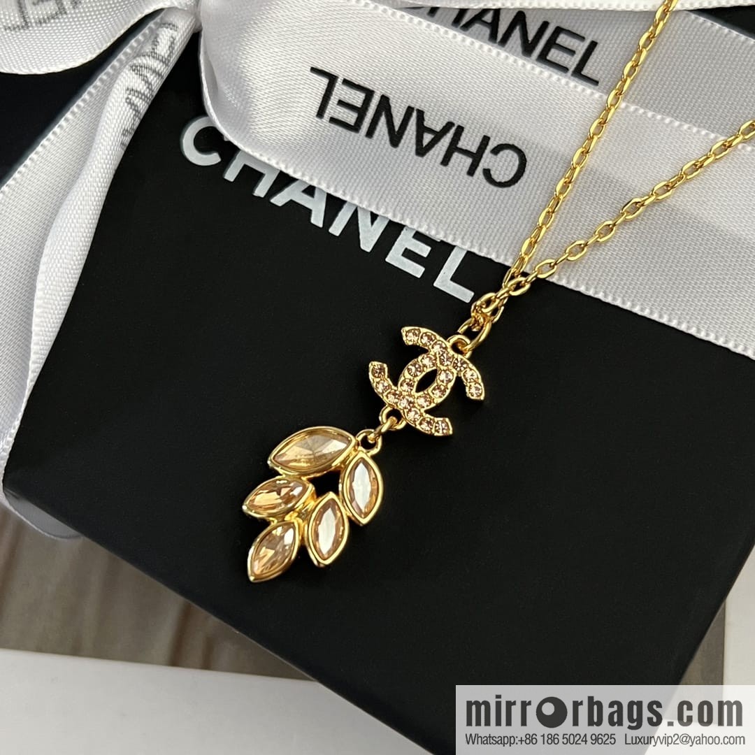 New ☑️ Chanel double c wheat ear gold leaf necklace
