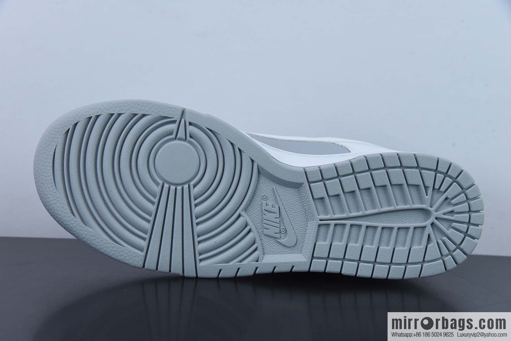 Nike Dunk Low Nike Gray White Low Top Vintage Casual Board Shoes DJ6188-003