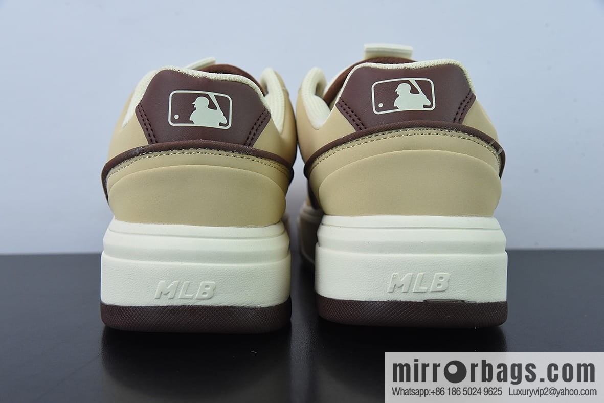 Chunky Liner New York Yankees senior shoes series low-top dad style, lightweight heightening thick-soled versatile casual sports jogging shoes