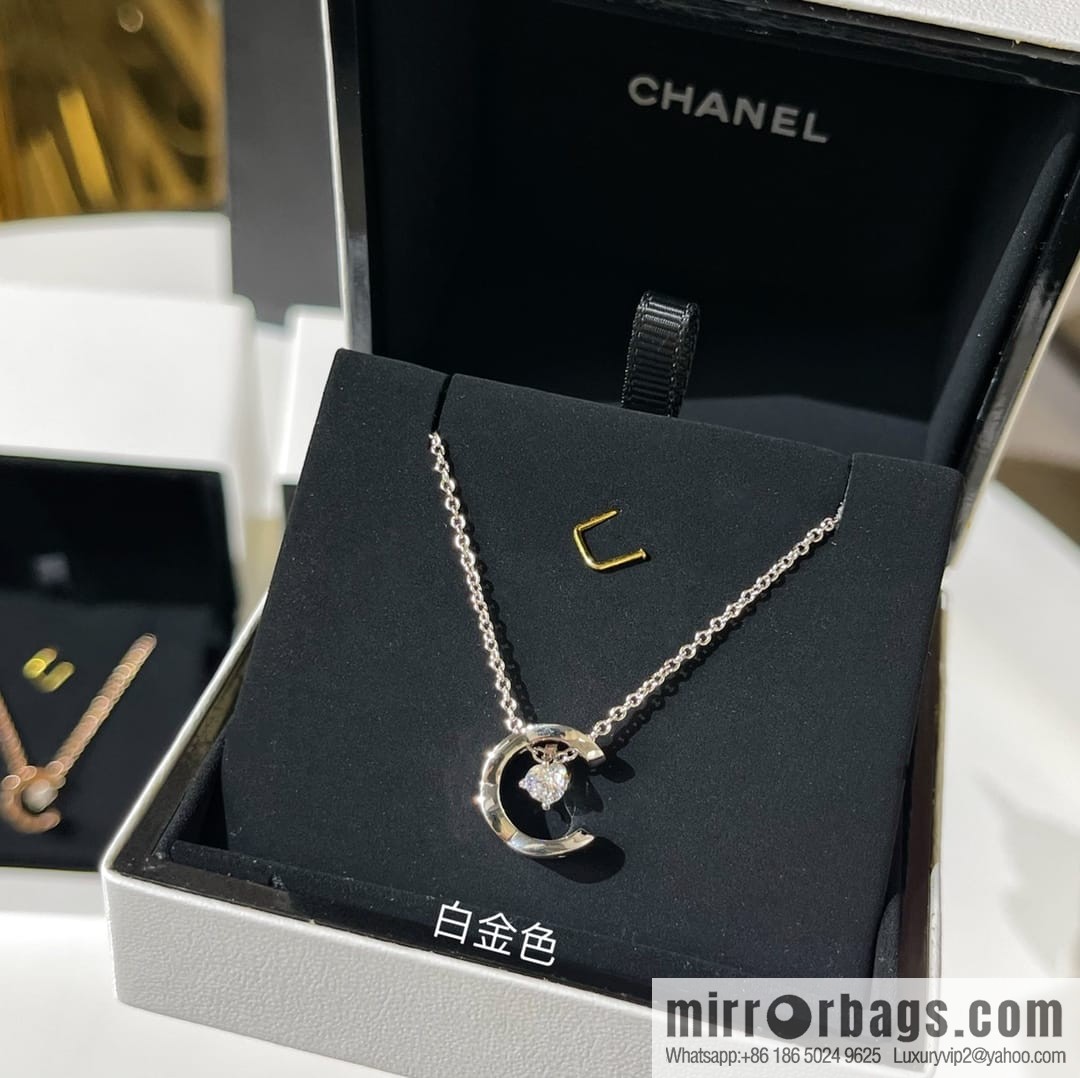 New ☑️ Chanel 2022 coco crush series water ice moon, moon necklace