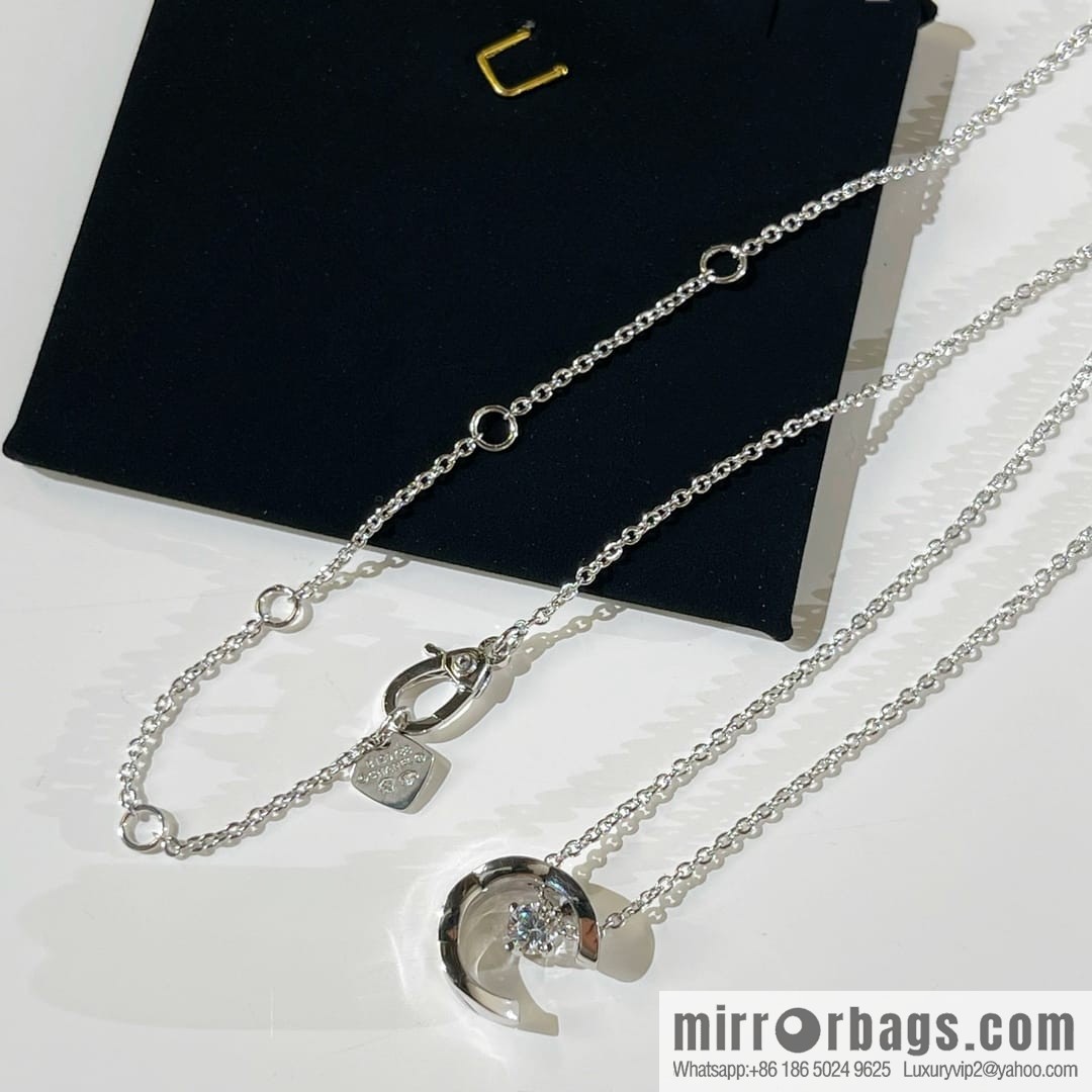 New ☑️ Chanel 2022 coco crush series water ice moon, moon necklace