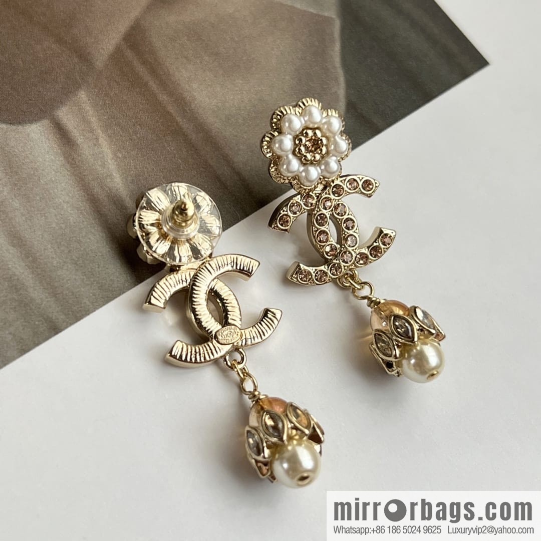 New ☑️ Chanel c3 double c pink diamond pearl flower stud earrings