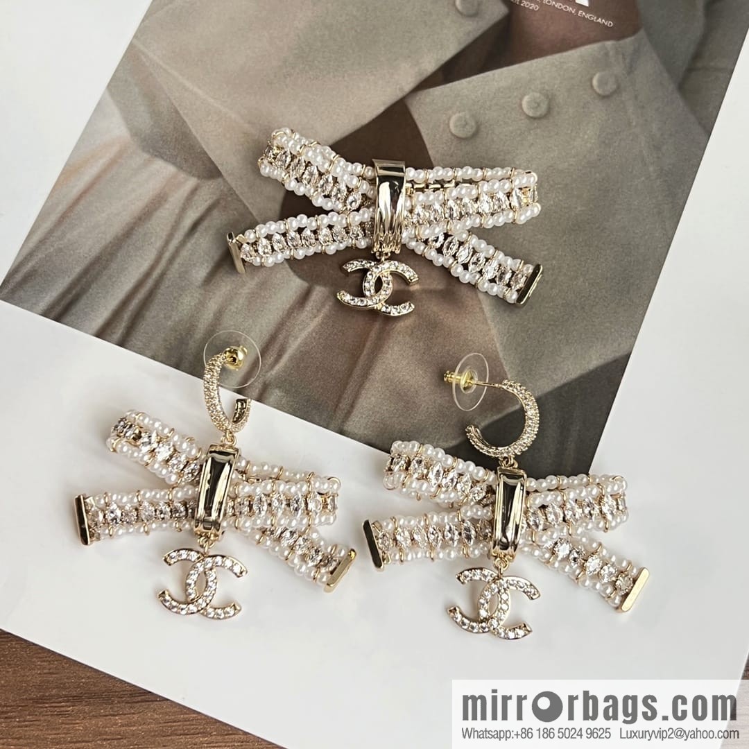 New ☑️ Chanel c3 double c bow pearl stud earrings